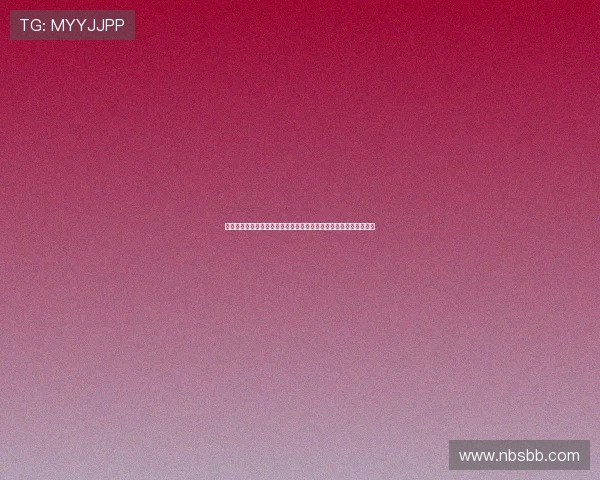 特斯拉机器人为马斯克庆祝尬舞却因马甲掉落现场瞬间失控局面尴尬